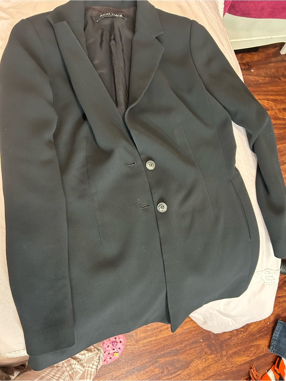 Anne Klein Black Two-Button Tailored Blazer